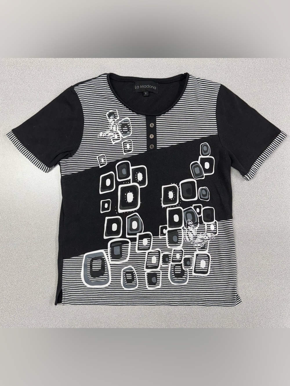 La Madona Black & White Short Sleeve Graphic Button-Front Tee Butterfly Retro